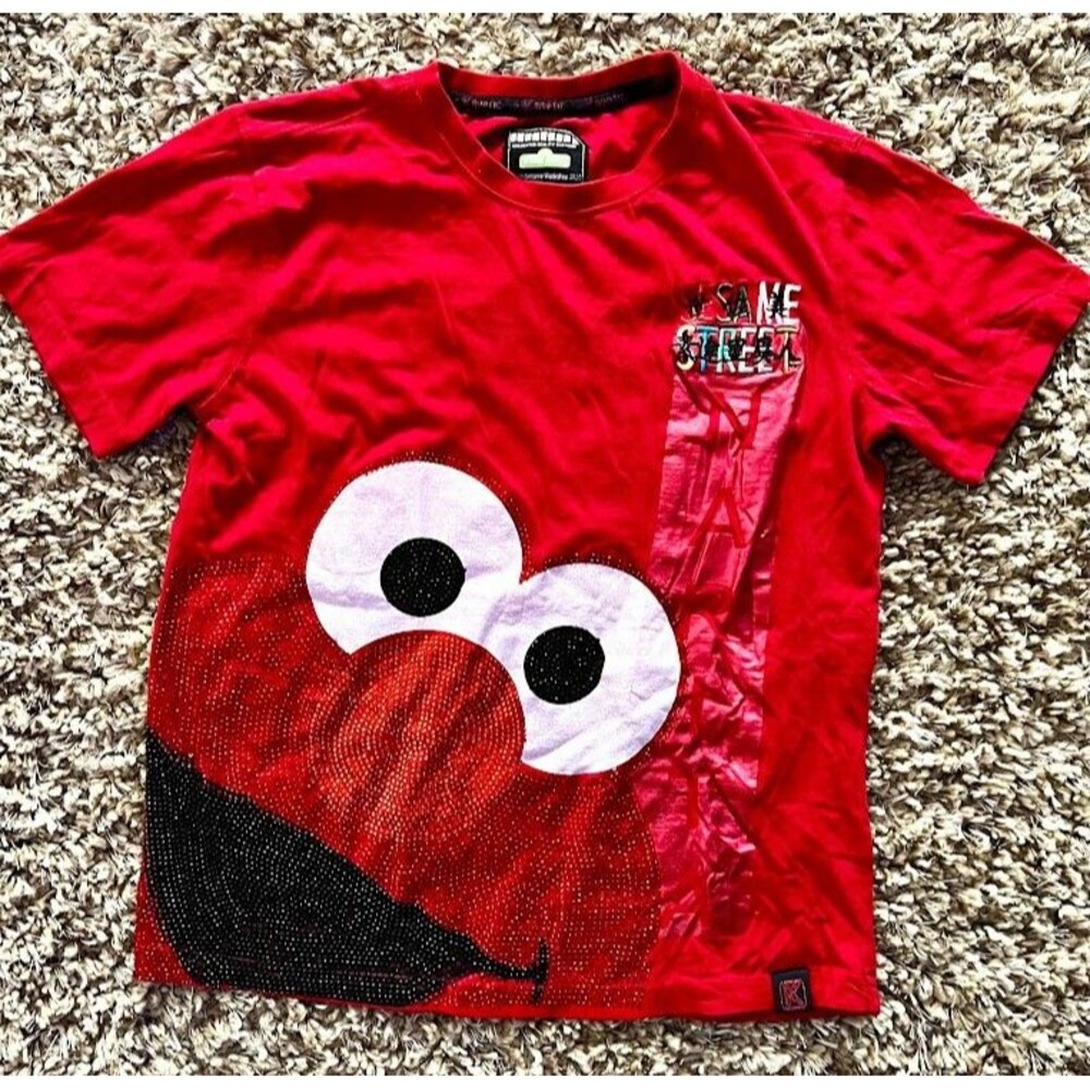 Sesame Street De Kryptic Elmo Sequin T-shirt Small Sequin-studded Elmo graphic
